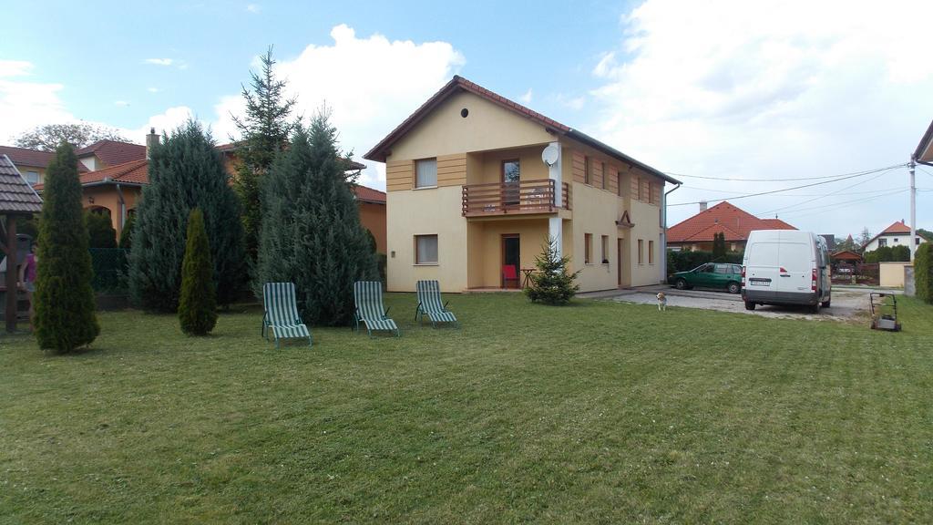 Bodzavirag Apartman Залакарош Экстерьер фото